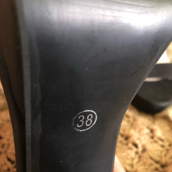 Black High Heels - Picture 3 of 3